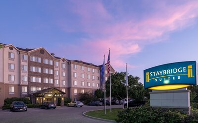 Staybridge Suites Milwaukee Airport South by IHG