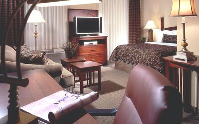 Staybridge Suites Milwaukee Airport South by IHG