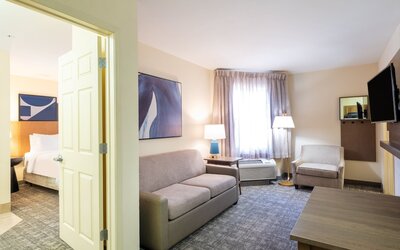 Staybridge Suites Milwaukee Airport South by IHG