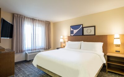 Staybridge Suites Milwaukee Airport South by IHG