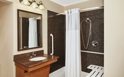 Staybridge Suites Milwaukee Airport South by IHG