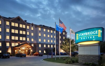 Staybridge Suites Milwaukee Airport South by IHG