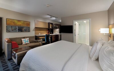 TownePlace Suites by Marriott Milwaukee Oak Creek