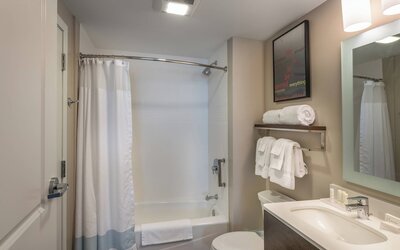 TownePlace Suites by Marriott Milwaukee Oak Creek