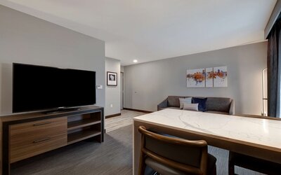 Homewood Suites by Hilton Oak Creek Milwaukee