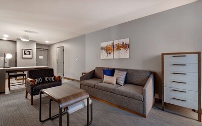 Homewood Suites by Hilton Oak Creek Milwaukee
