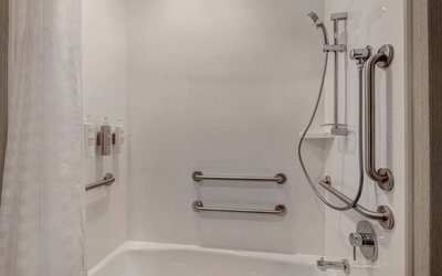 Homewood Suites by Hilton Oak Creek Milwaukee