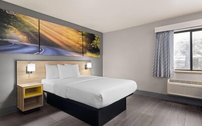 La Quinta Inn by Wyndham Milwaukee Airport / Oak Creek