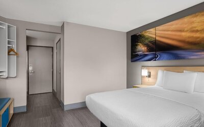 La Quinta Inn by Wyndham Milwaukee Airport / Oak Creek