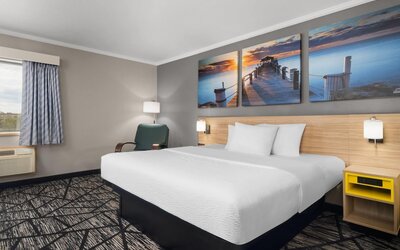 La Quinta Inn by Wyndham Milwaukee Airport / Oak Creek