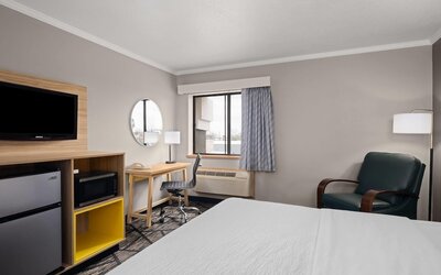 La Quinta Inn by Wyndham Milwaukee Airport / Oak Creek