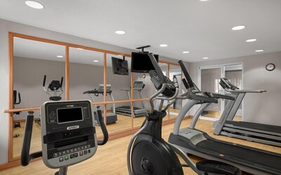 La Quinta Inn by Wyndham Milwaukee Airport / Oak Creek