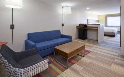 Holiday Inn Express & Suites Minneapolis – West End by IHG