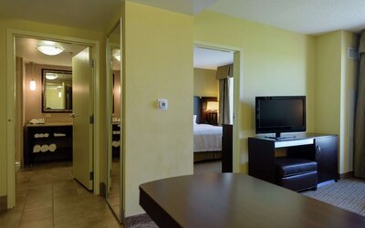 Embassy Suites by Hilton Minneapolis North