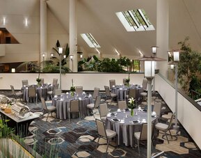 DoubleTree by Hilton Minneapolis - Park Place