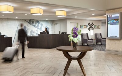 DoubleTree by Hilton Minneapolis - Park Place