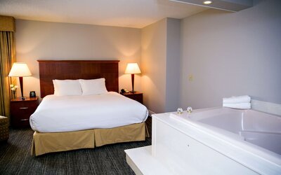 DoubleTree by Hilton Minneapolis - Park Place
