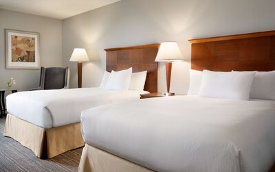 DoubleTree by Hilton Minneapolis - Park Place