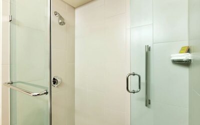 DoubleTree by Hilton Minneapolis - Park Place