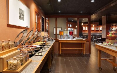 DoubleTree by Hilton Minneapolis - Park Place