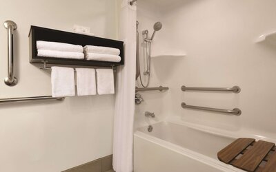 Country Inn & Suites by Radisson, Brooklyn Park - Brooklyn Center, MN