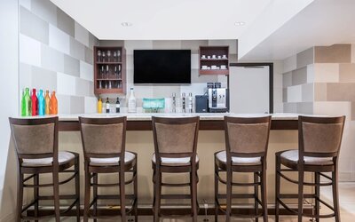 Ramada by Wyndham Minneapolis Golden Valley