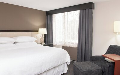 Sheraton Minneapolis West Hotel