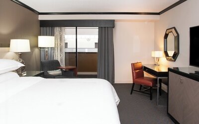 Sheraton Minneapolis West Hotel