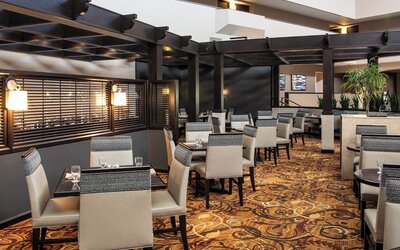 Sheraton Minneapolis West Hotel