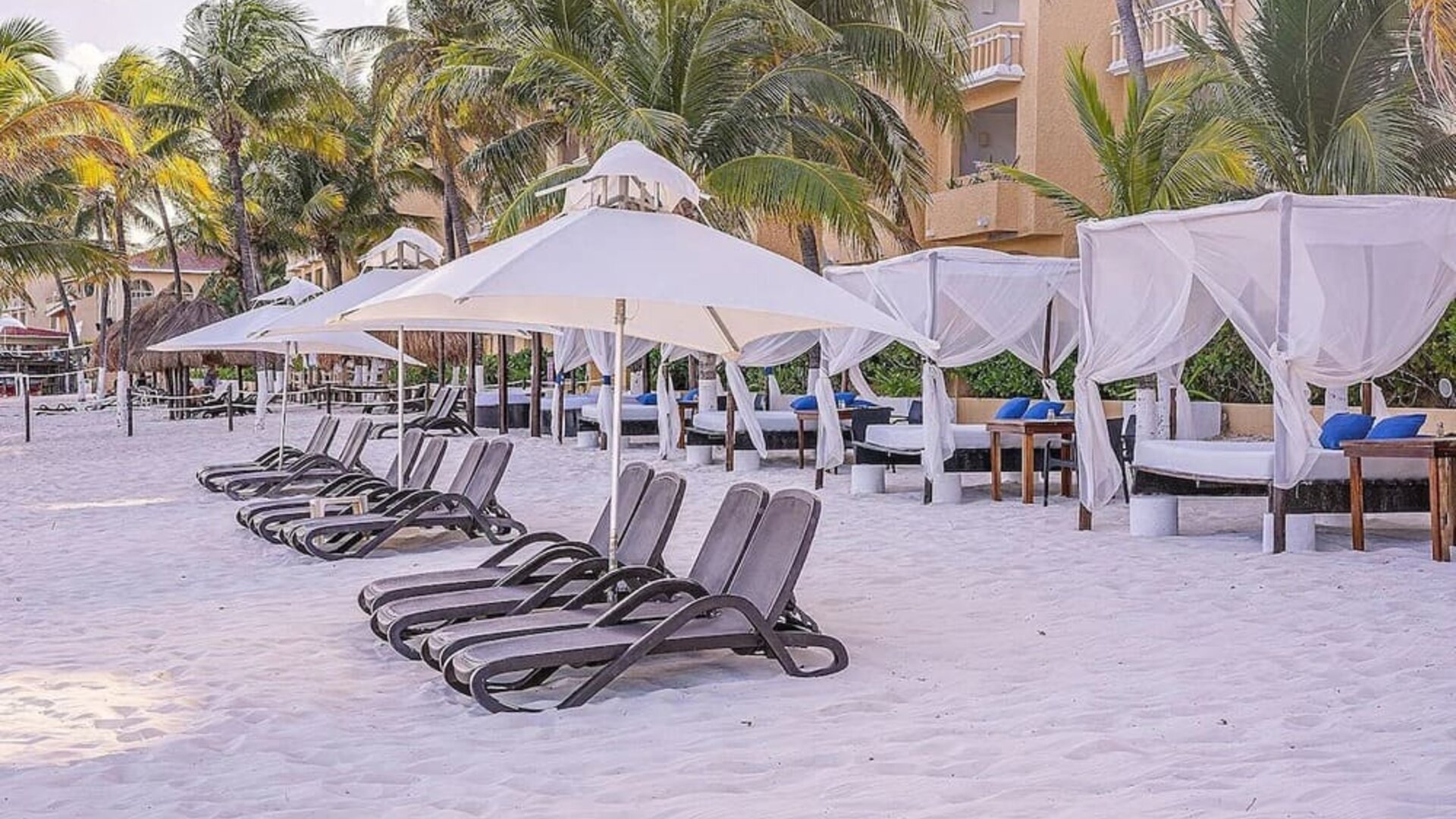 All Ritmo Cancún & Waterpark