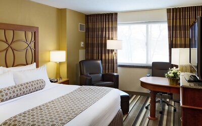 Crowne Plaza Minneapolis West by IHG