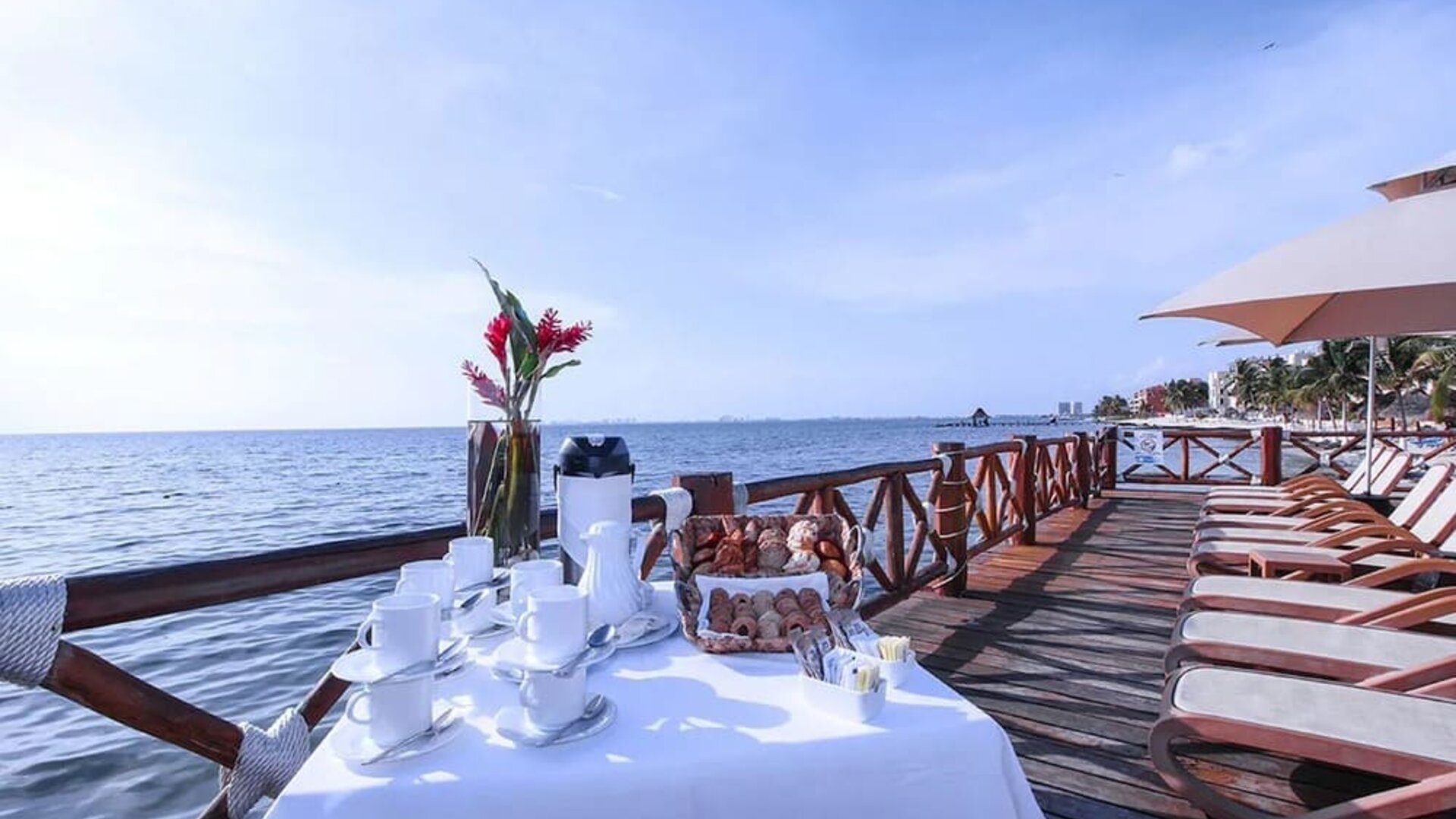 All Ritmo Cancún & Waterpark