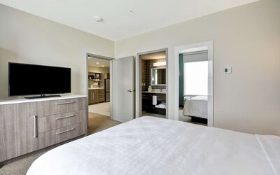 Home2 Suites by Hilton Plymouth, MN