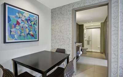 Home2 Suites by Hilton Plymouth, MN