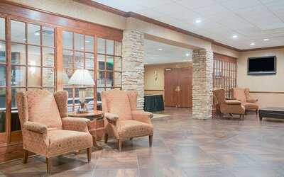 Ramada Hotel & Conference Center by Wyndham Plymouth