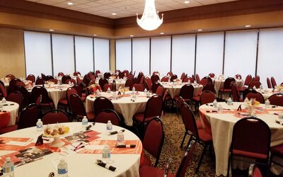 Ramada Hotel & Conference Center by Wyndham Plymouth