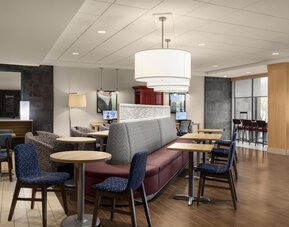 Home2 Suites by Hilton Minneapolis-Eden Prairie