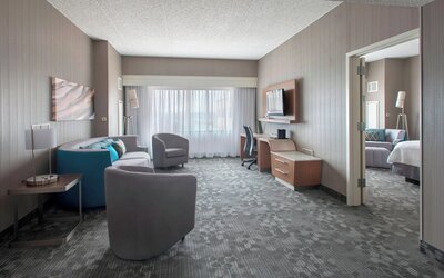 Courtyard by Marriott Newark Elizabeth