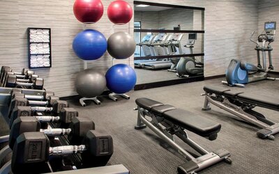 Courtyard by Marriott Newark Elizabeth
