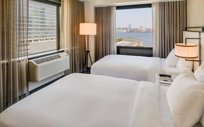 Premier Suite, 2 Double Beds, City View