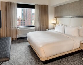 DoubleTree by Hilton Hotel & Suites Jersey City