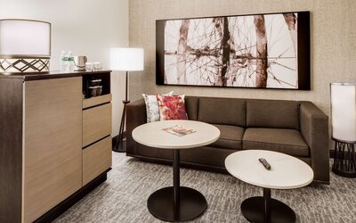 DoubleTree by Hilton Hotel & Suites Jersey City
