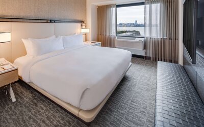 DoubleTree by Hilton Hotel & Suites Jersey City