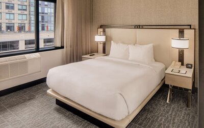 DoubleTree by Hilton Hotel & Suites Jersey City