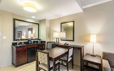 Embassy Suites Newark Airport