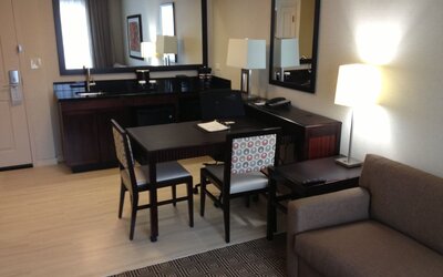 Embassy Suites Newark Airport