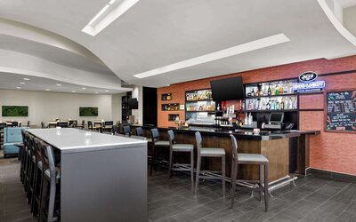 Embassy Suites Newark Airport
