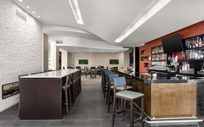 Embassy Suites Newark Airport