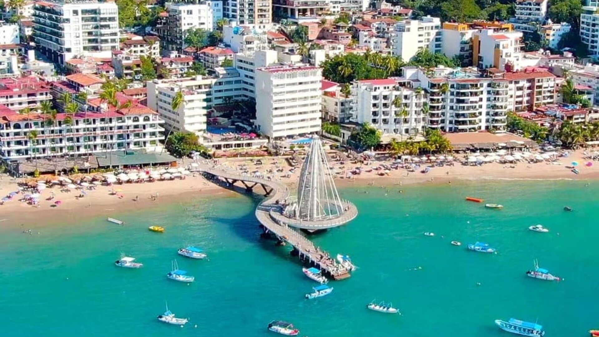 Beautiful all-inclusive hotel with ocean view at Hotel Delfin PV Beach Resort.