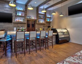 Hampton Inn & Suites Newark Airport Elizabeth
